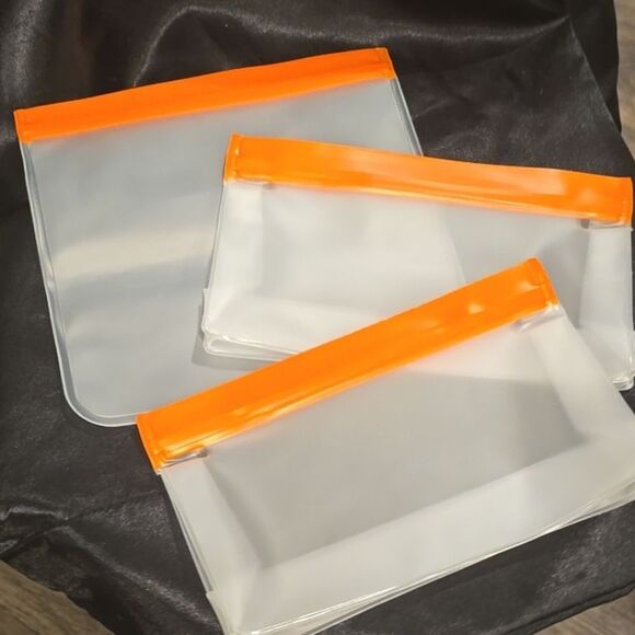 Citrus 3-PK Silicone Reusable Food Storage Bags - Picture 6 of 8